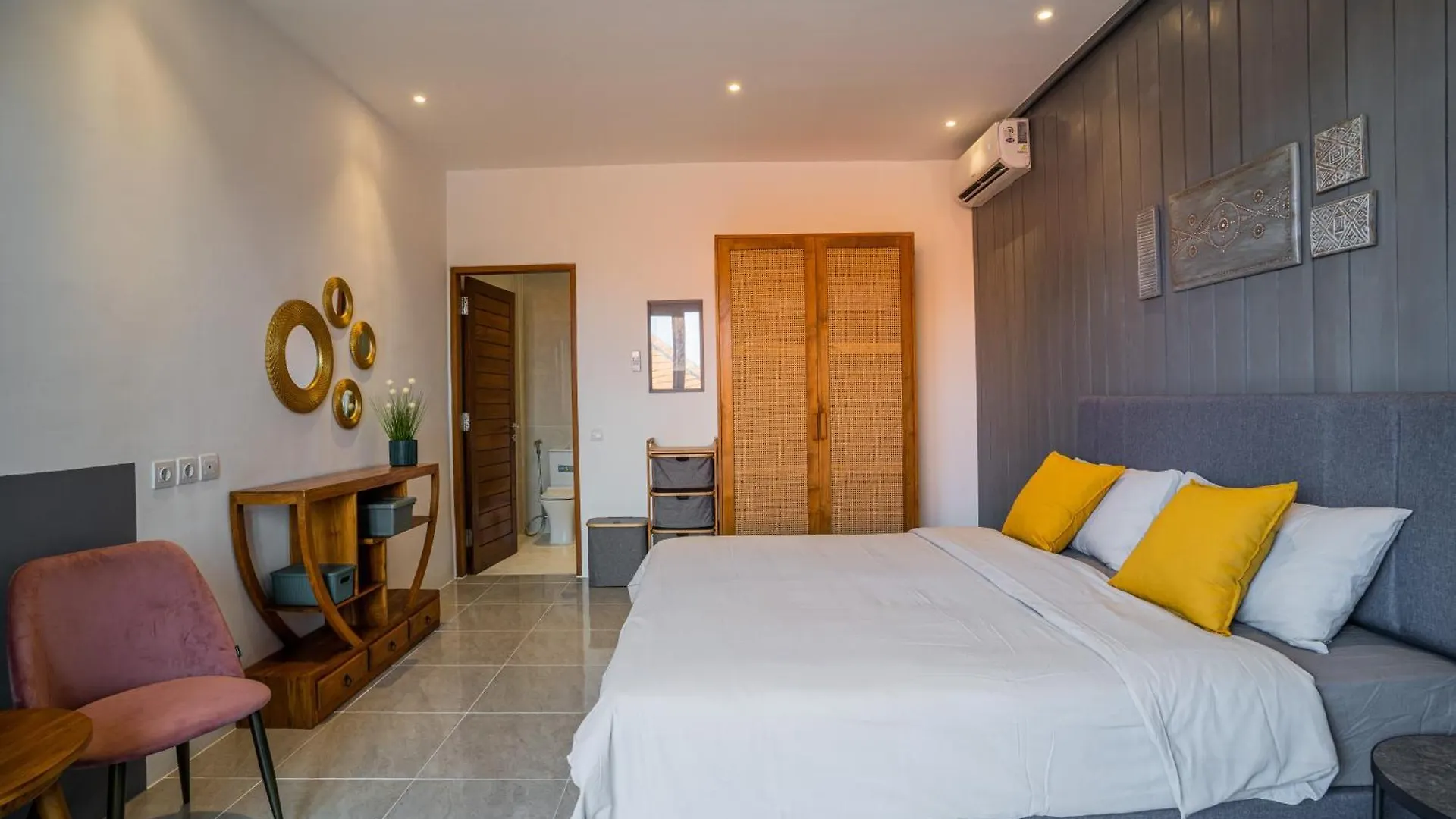 New! Villa Sony 1 - 3Br Villa Next To Legian Beach Seminyak